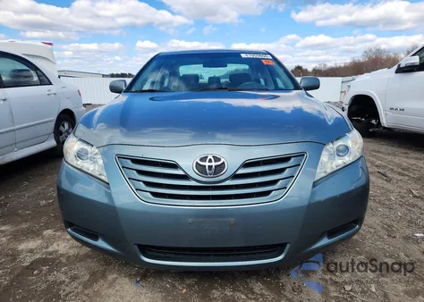 2009 Toyota Camry z USA, uszkodzony, nr VIN 4T4BE46K49R070392